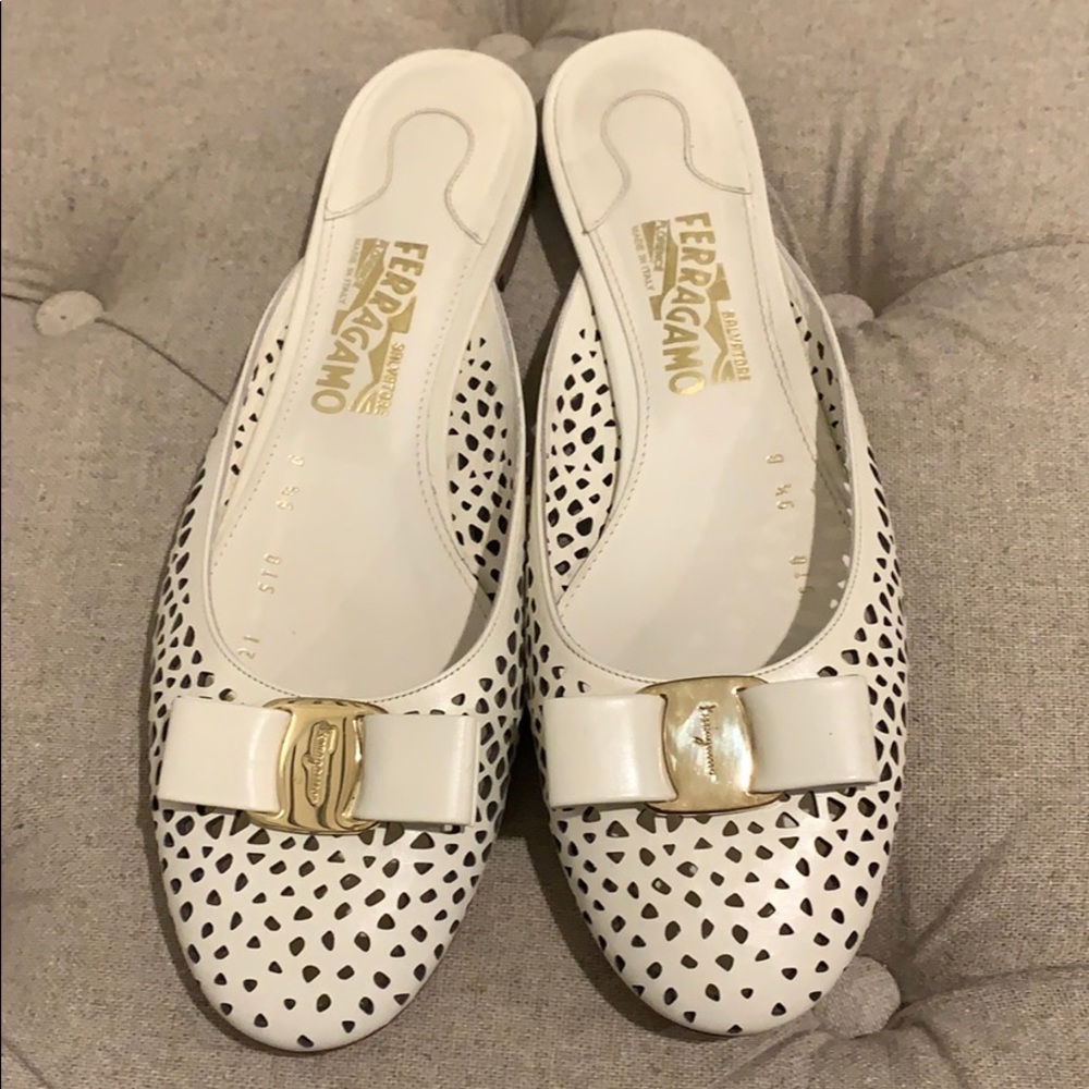 Ferragamo rubens mules 9.5